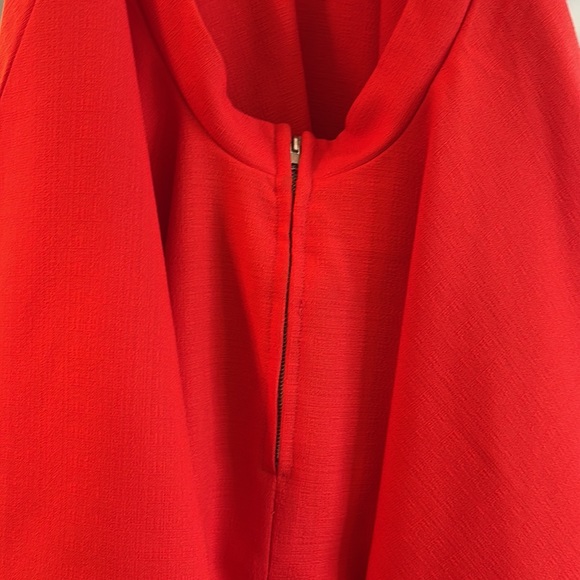 RED BACKLESS MINU DRESS - Picture 8 of 13